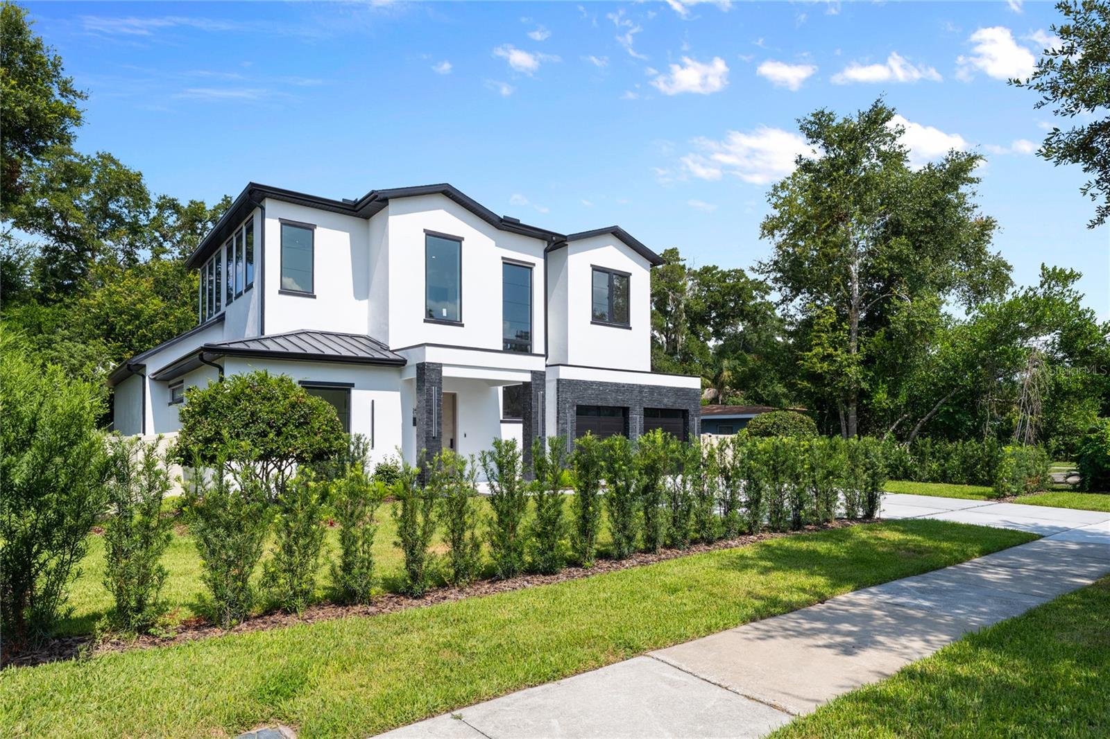 525 S LAKEMONT AVE