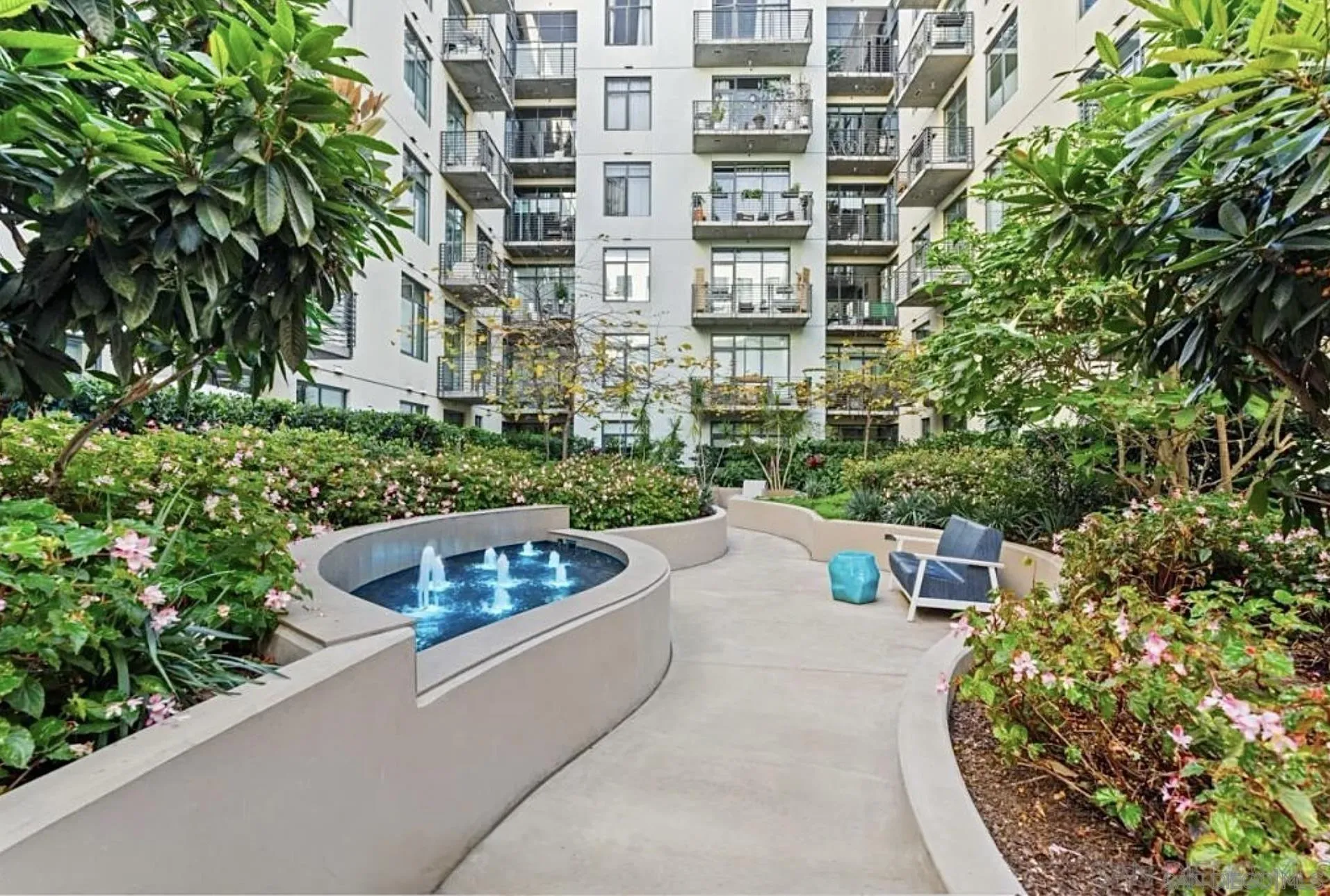 527 10th Ave Unit 508