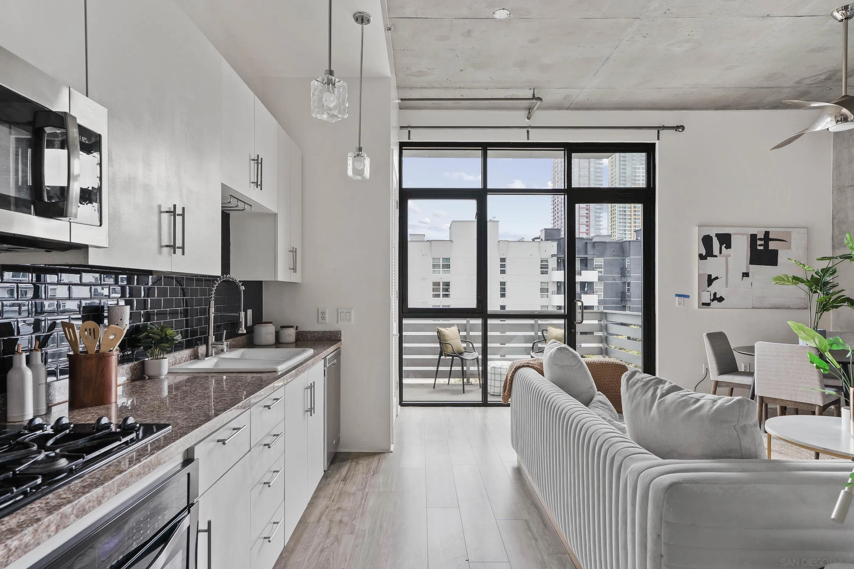 527 10th Ave Unit 508