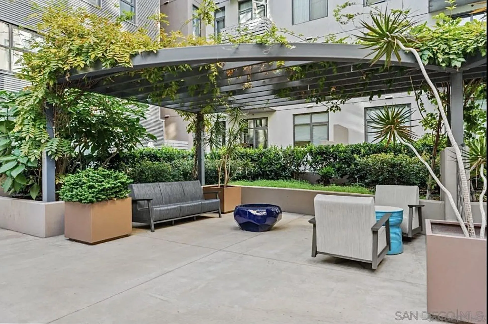 527 10th Ave Unit 508