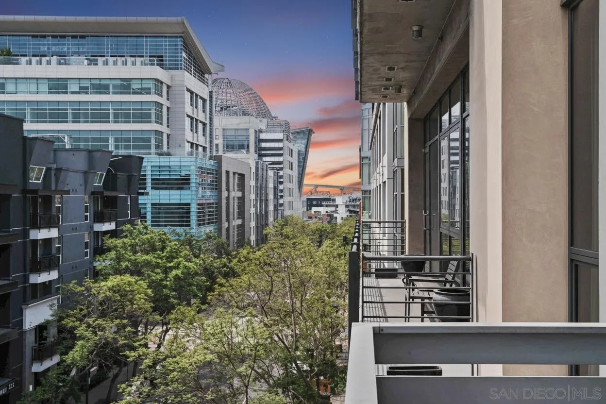 527 10th Ave Unit 508