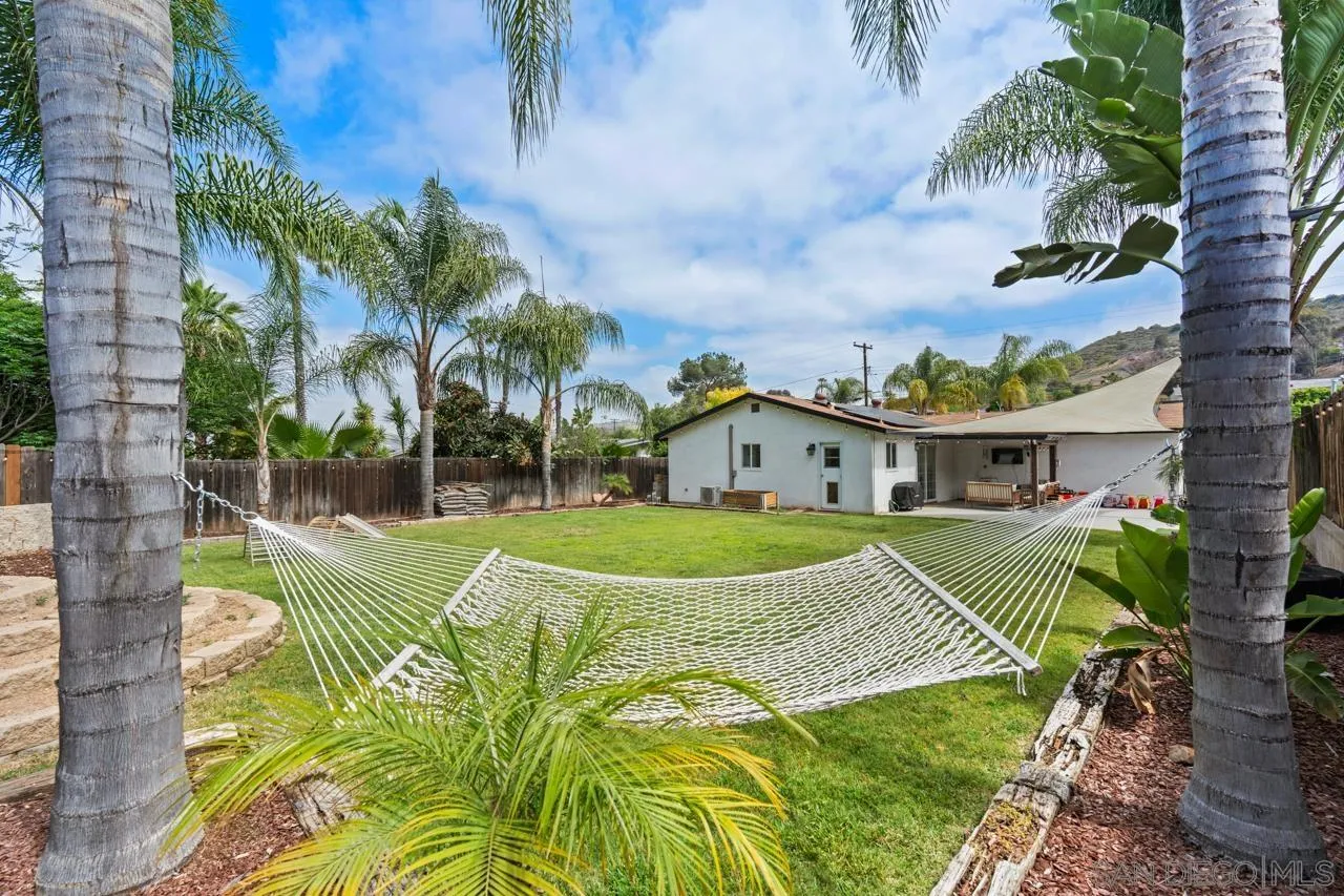 9126 Heatherdale
