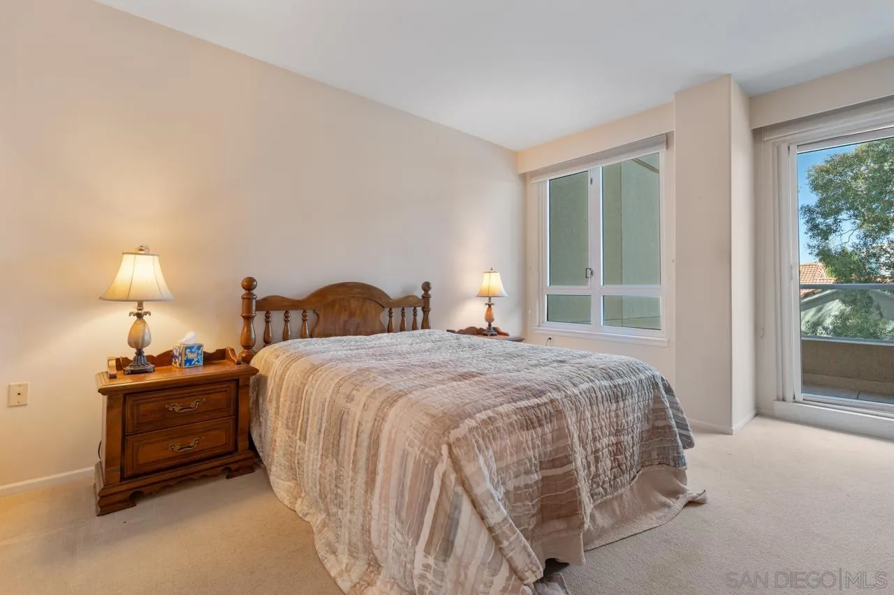 3890 Nobel Dr Unit 302