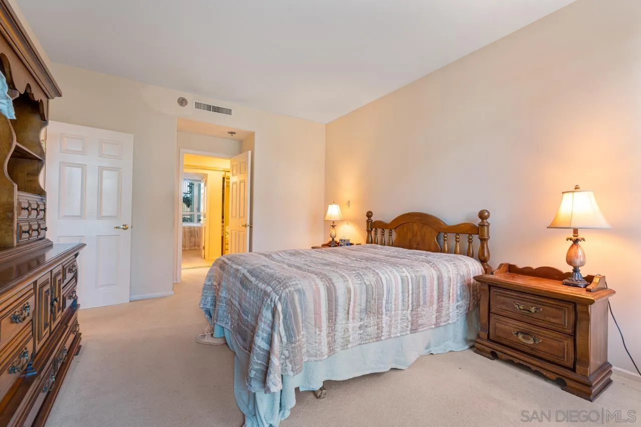 3890 Nobel Dr Unit 302