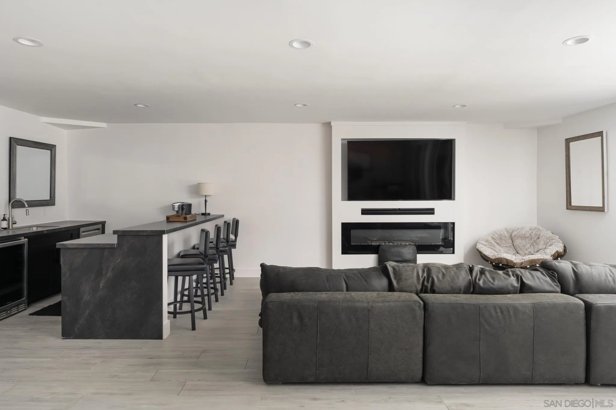 15102 Sun Valley Lane