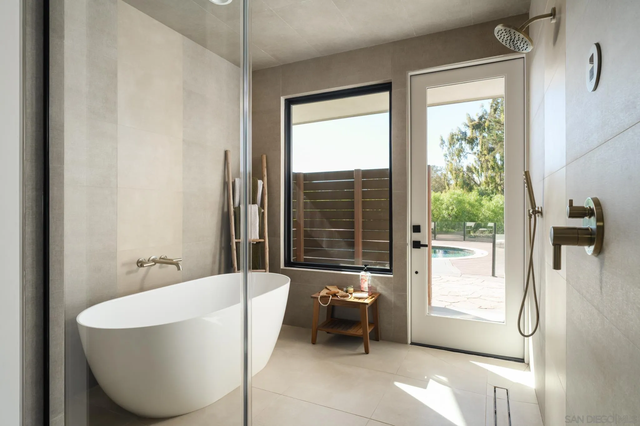 15102 Sun Valley Lane