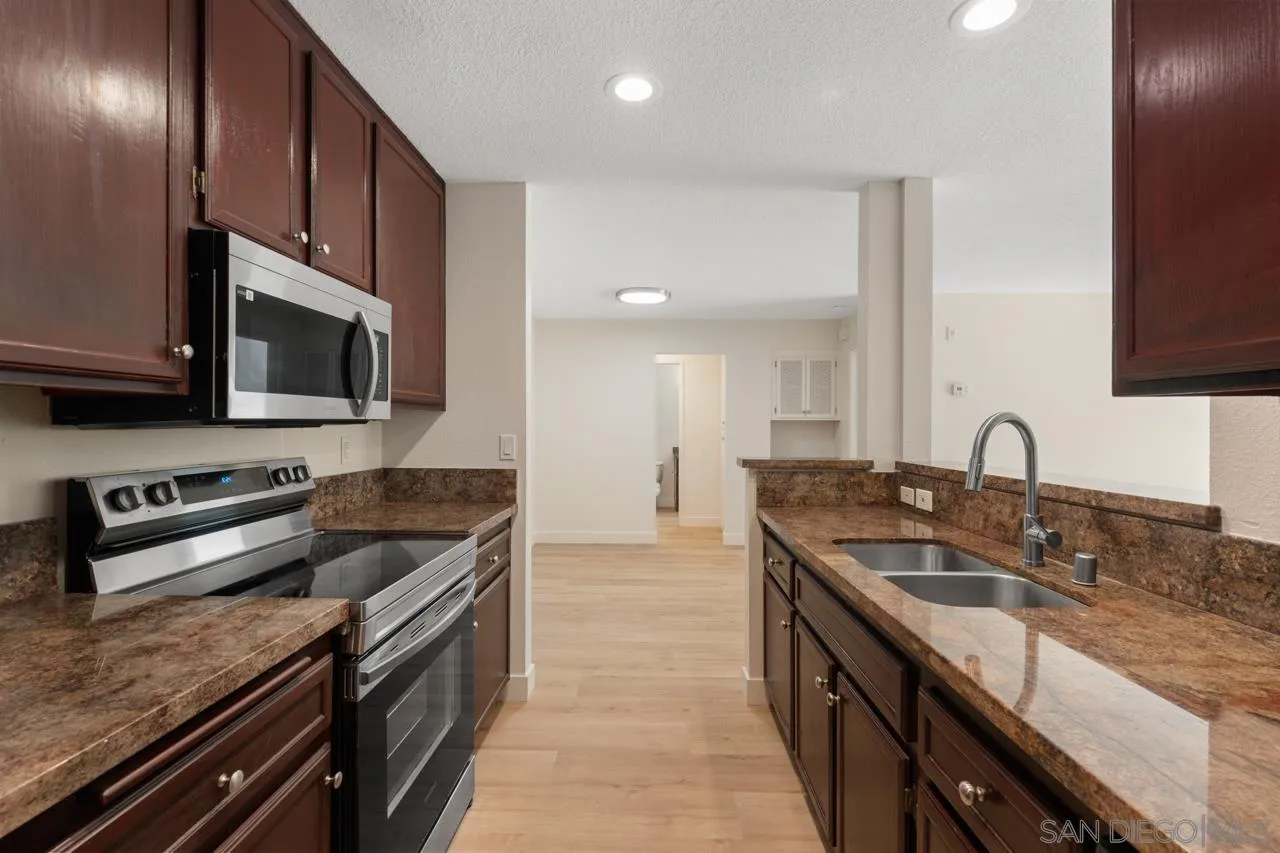 7190 Shoreline Dr. Unit Unit 6108