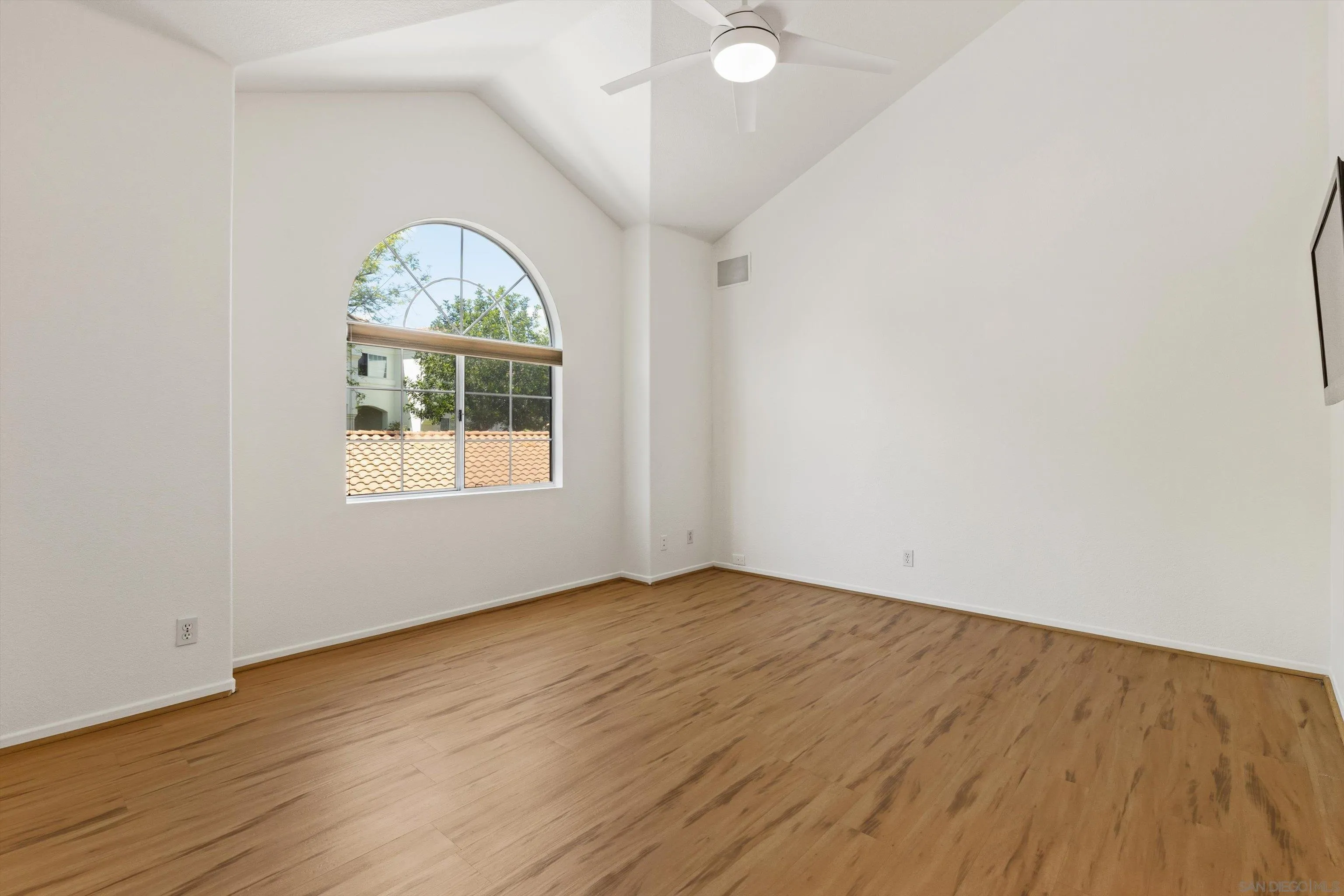 1874 Matin Cir Unit Unit 208