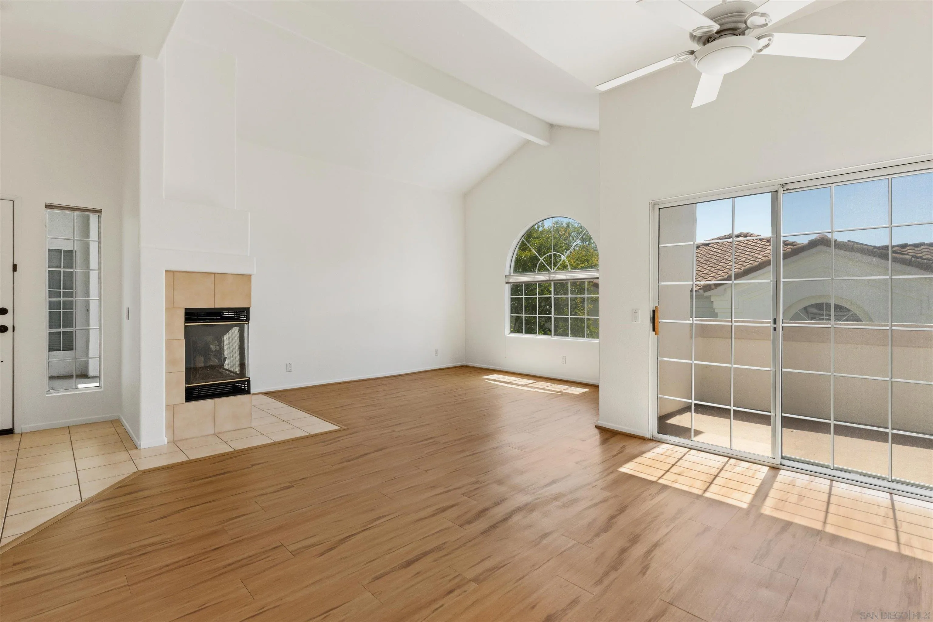 1874 Matin Cir Unit Unit 208
