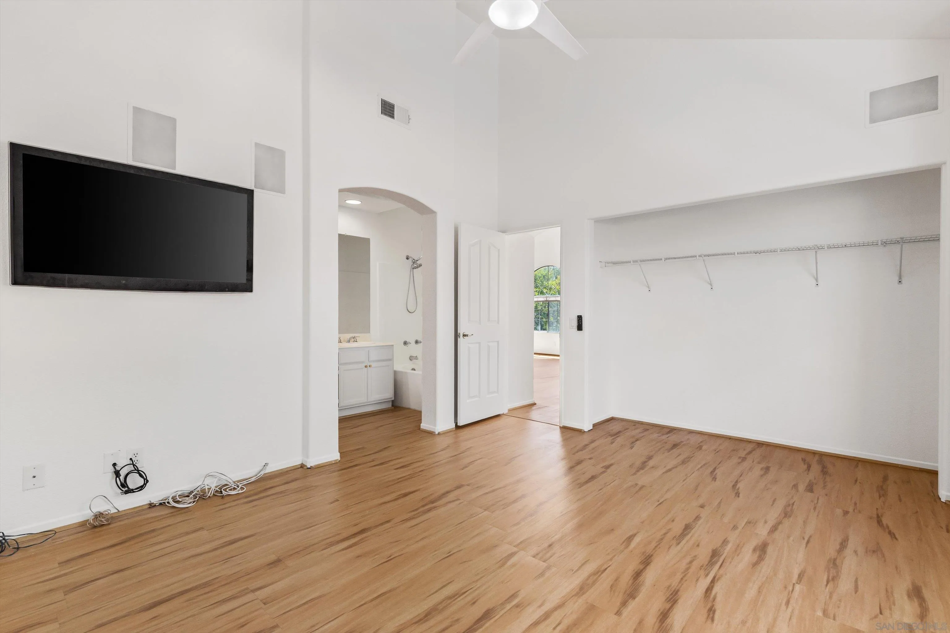 1874 Matin Cir Unit Unit 208
