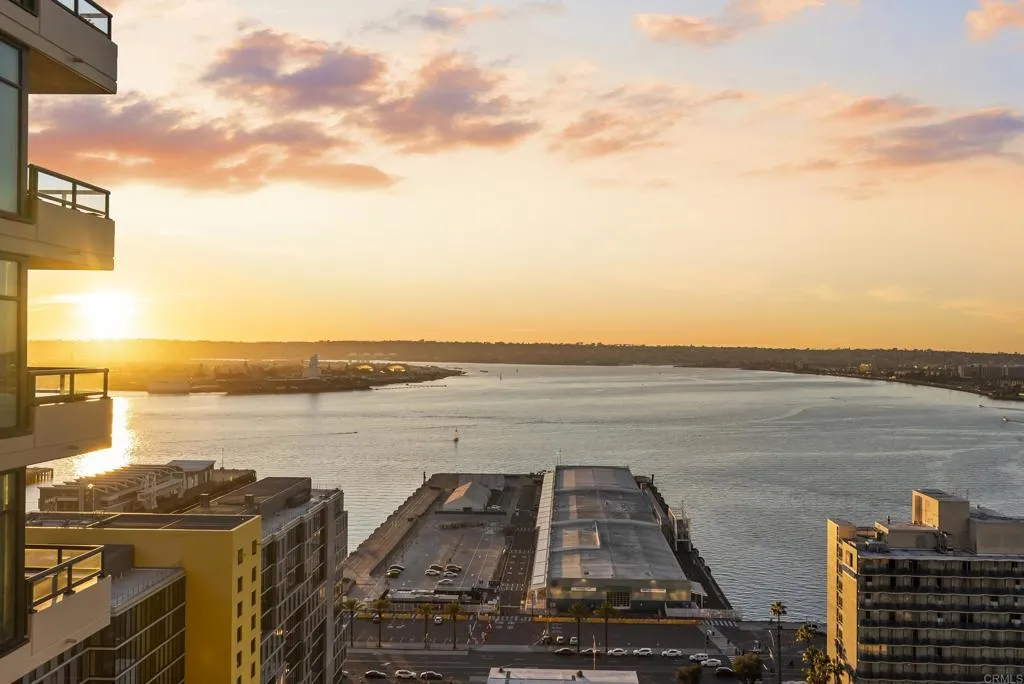 1199 Pacific Hwy Unit: 2501