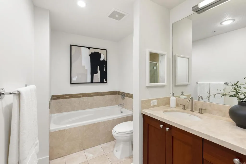 1199 Pacific Hwy Unit: 2501