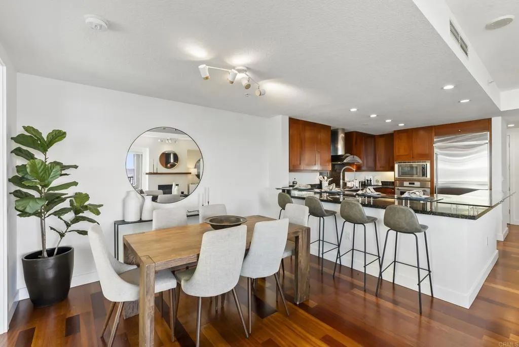 1199 Pacific Hwy Unit: 2501