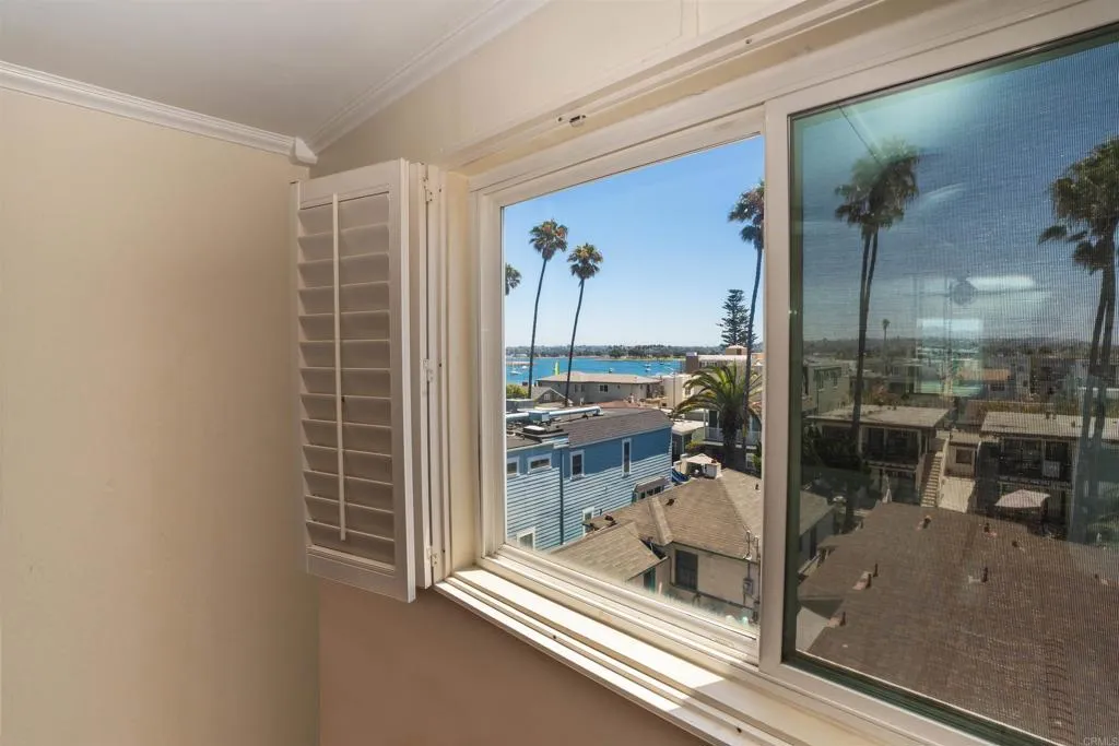 2965 Mission Boulevard Unit 4c, Pacific Beach (San Diego) Unit: 4C