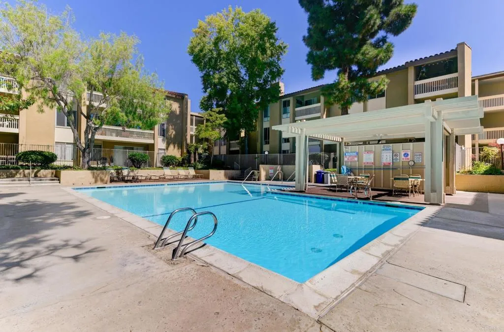 1885 Diamond Street Unit 323