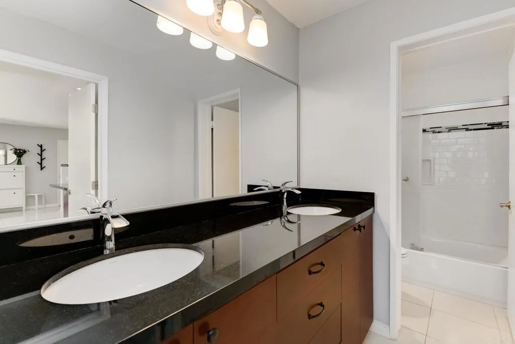 1885 Diamond Street Unit 323