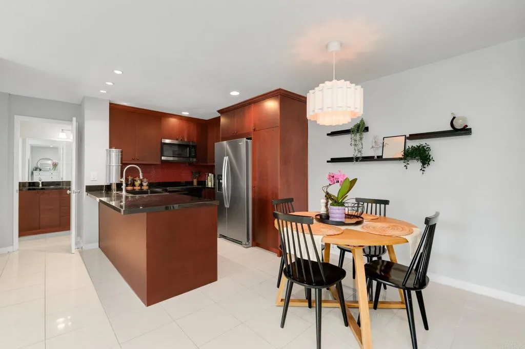1885 Diamond Street Unit 323