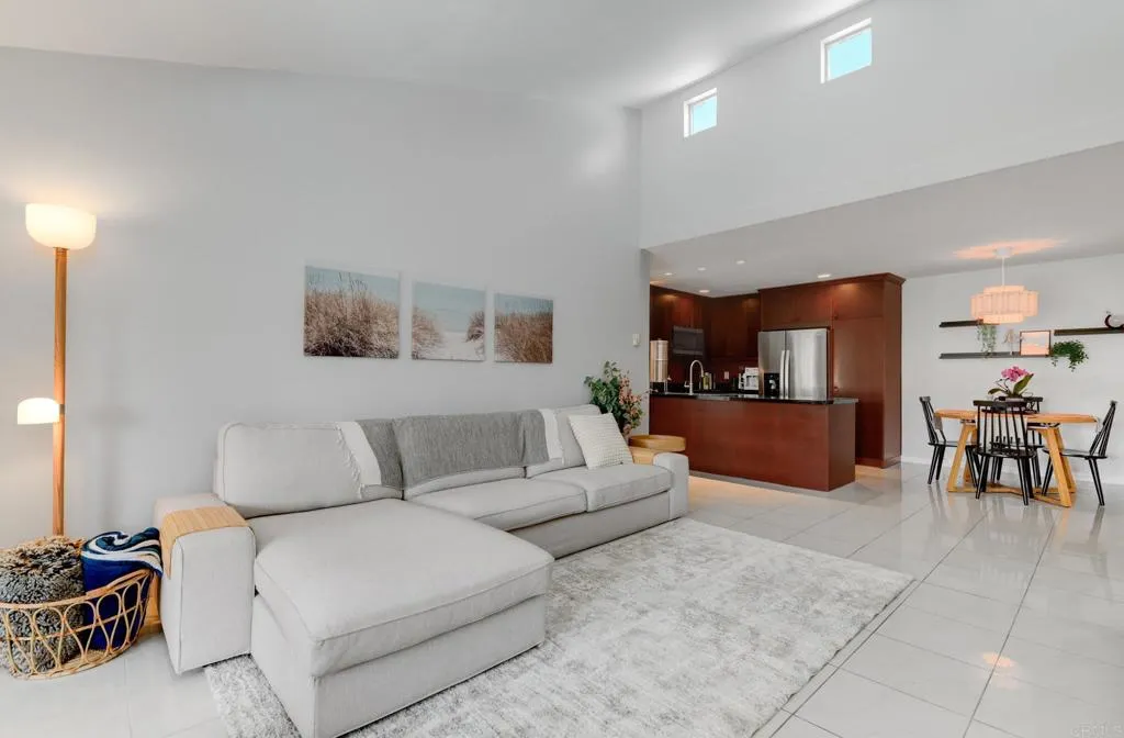 1885 Diamond Street Unit 323
