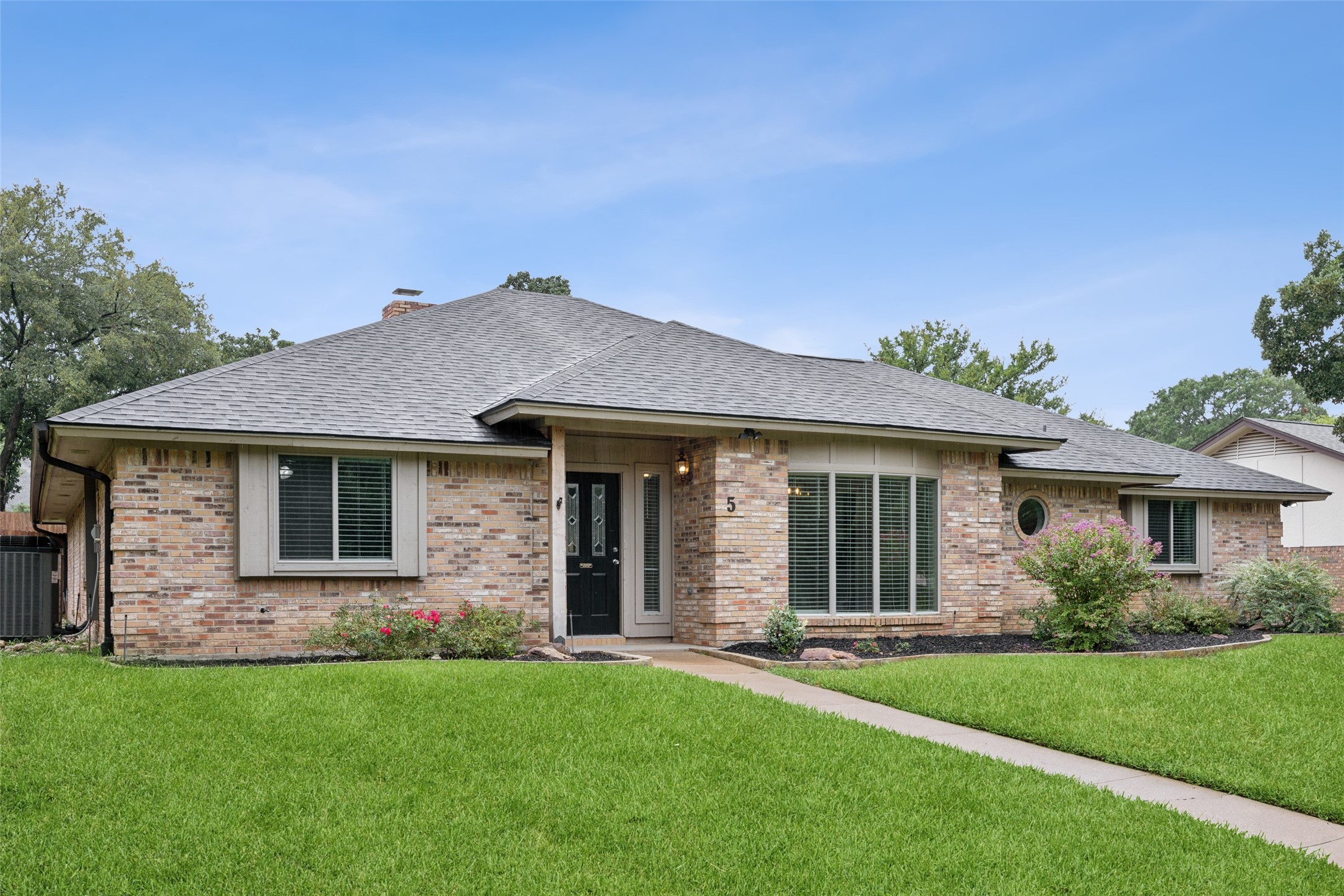 5 Timberline Drive