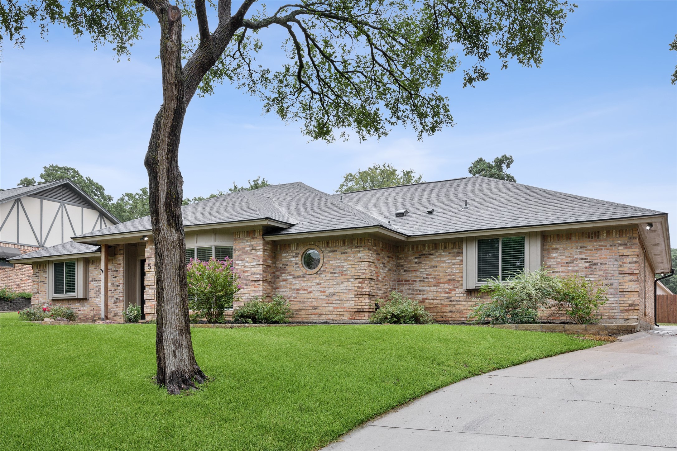 5 Timberline Drive