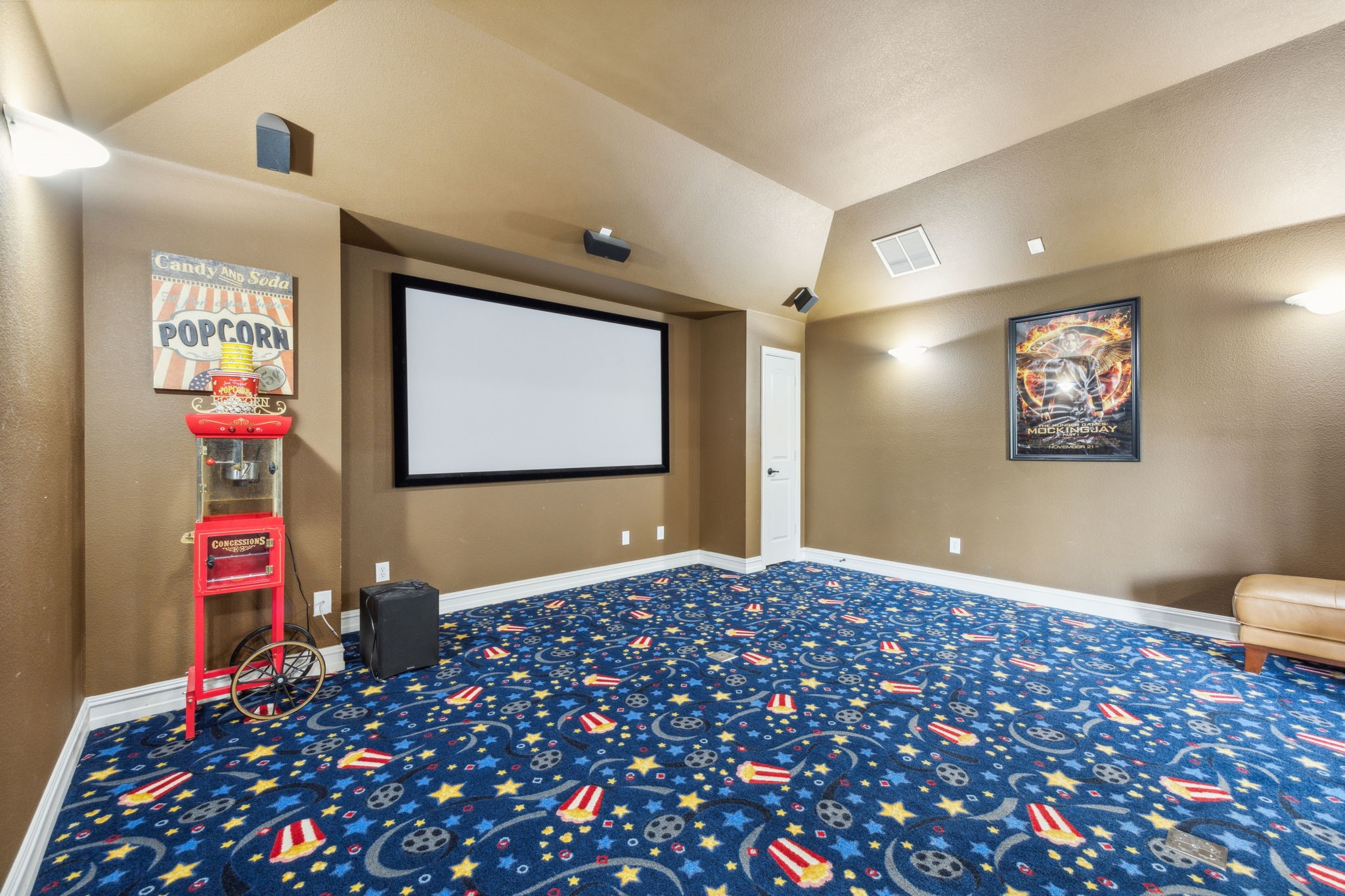2532 Broadway Drive