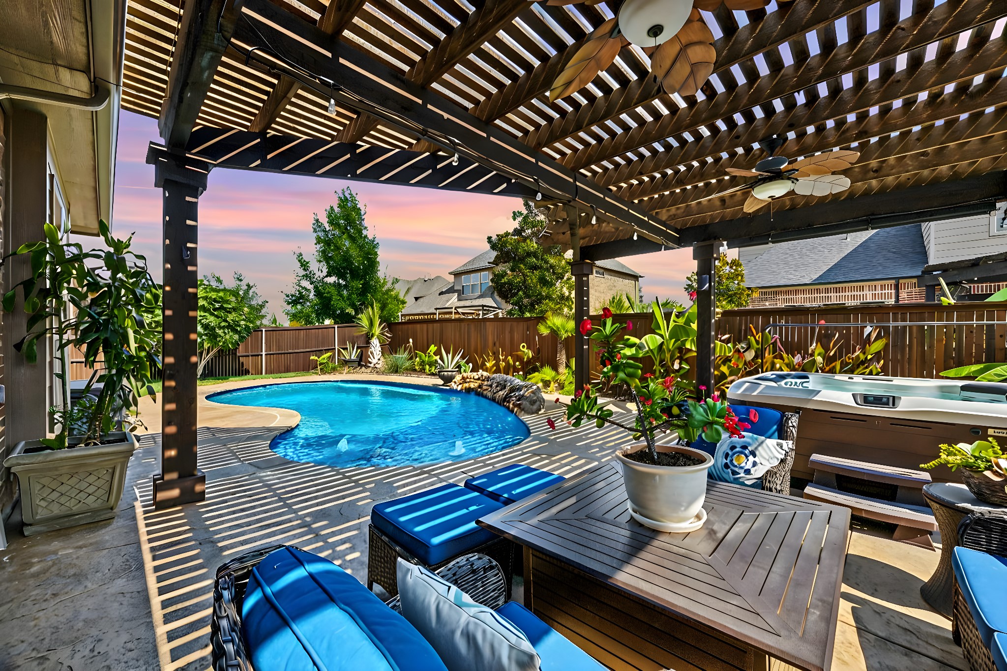2532 Broadway Drive