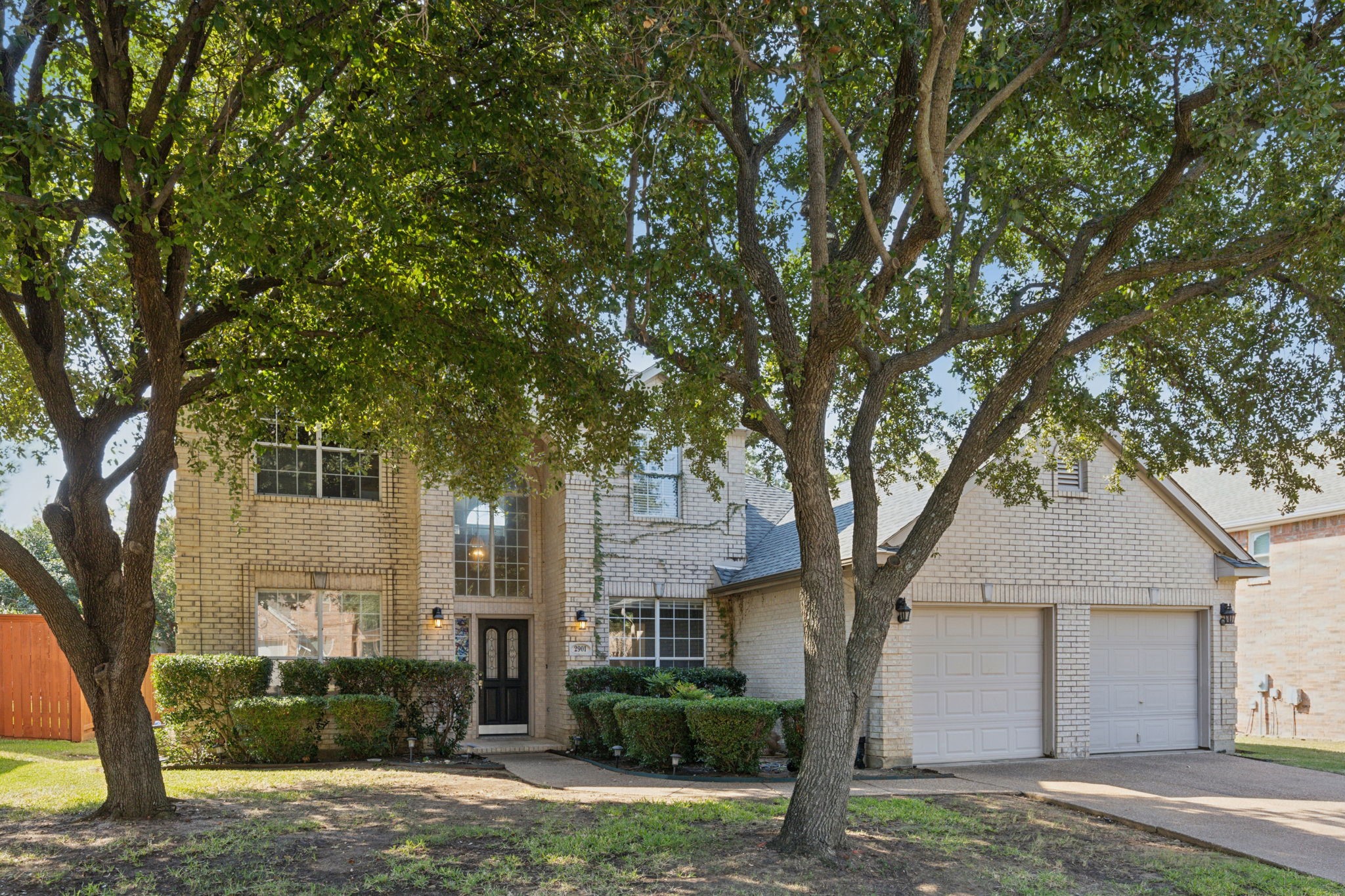 2901 Lakemont Drive