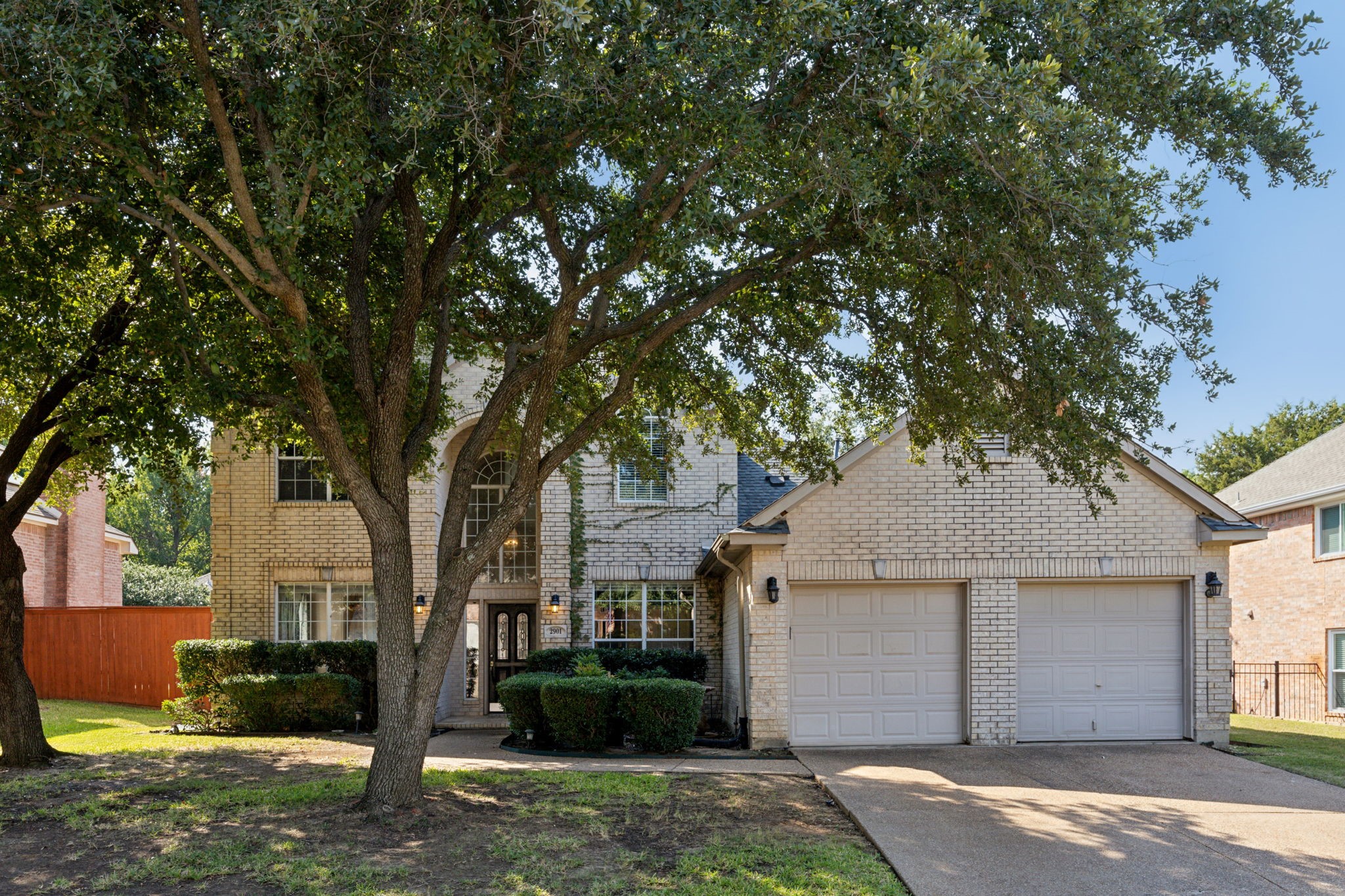 2901 Lakemont Drive