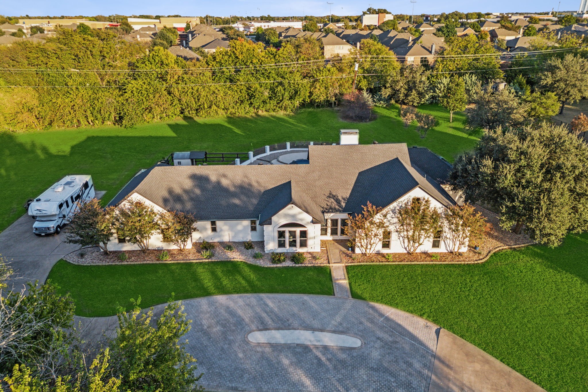 27 Meadowcreek Drive