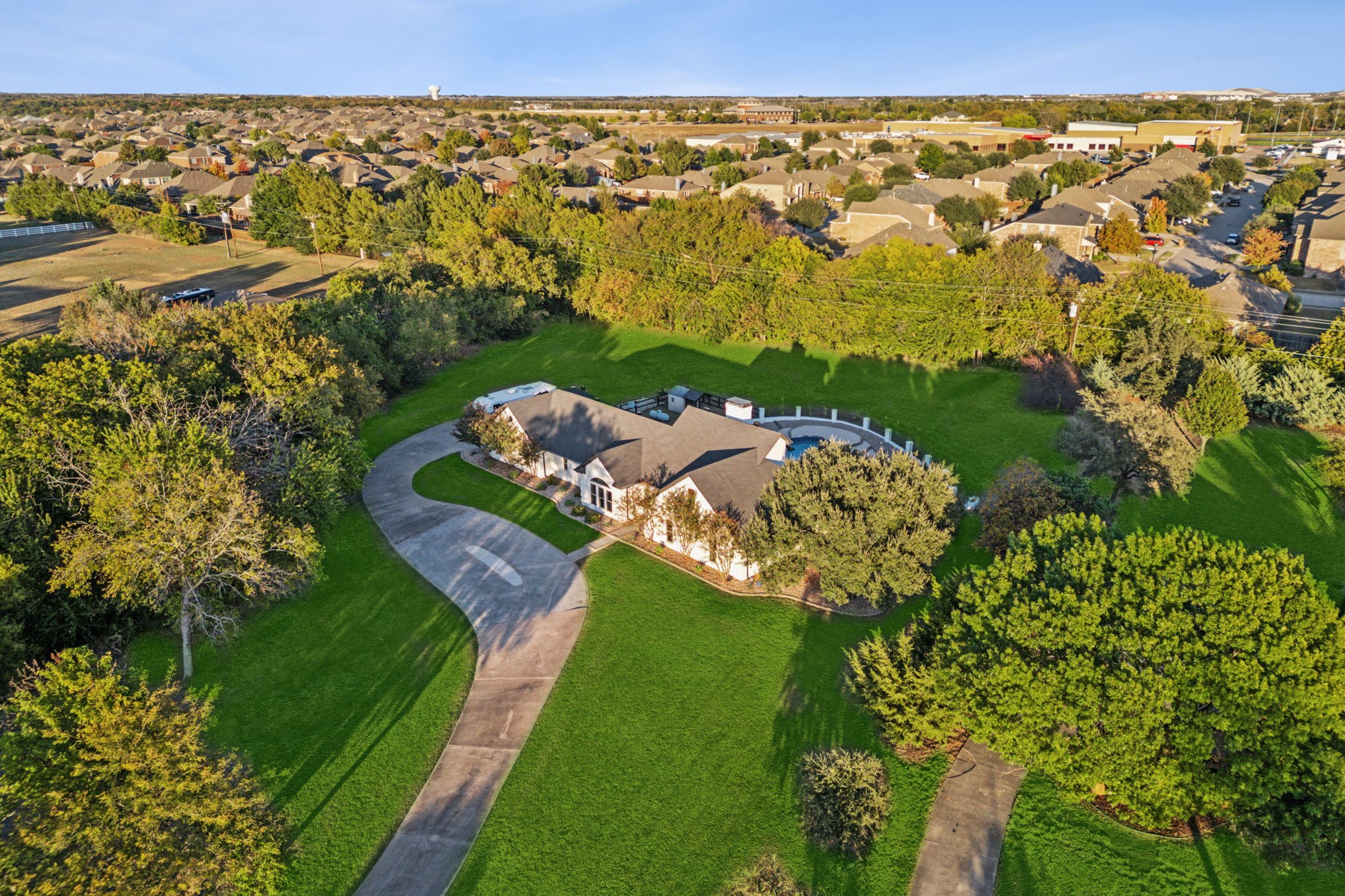 27 Meadowcreek Drive