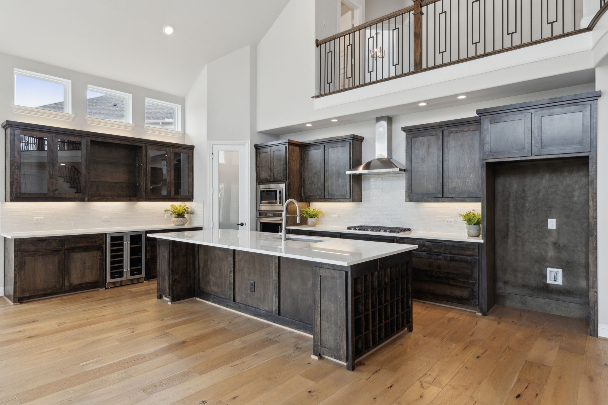 1609 Colonnade Court