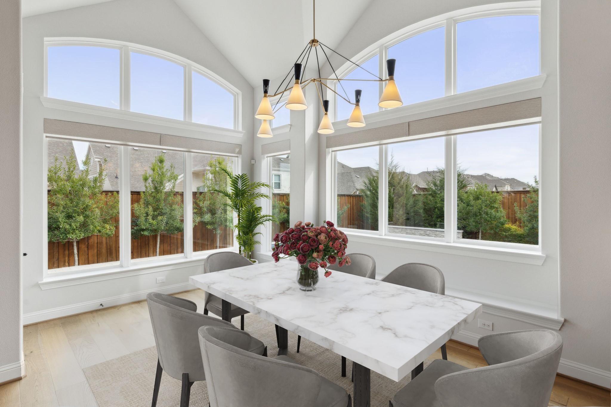 1609 Colonnade Court