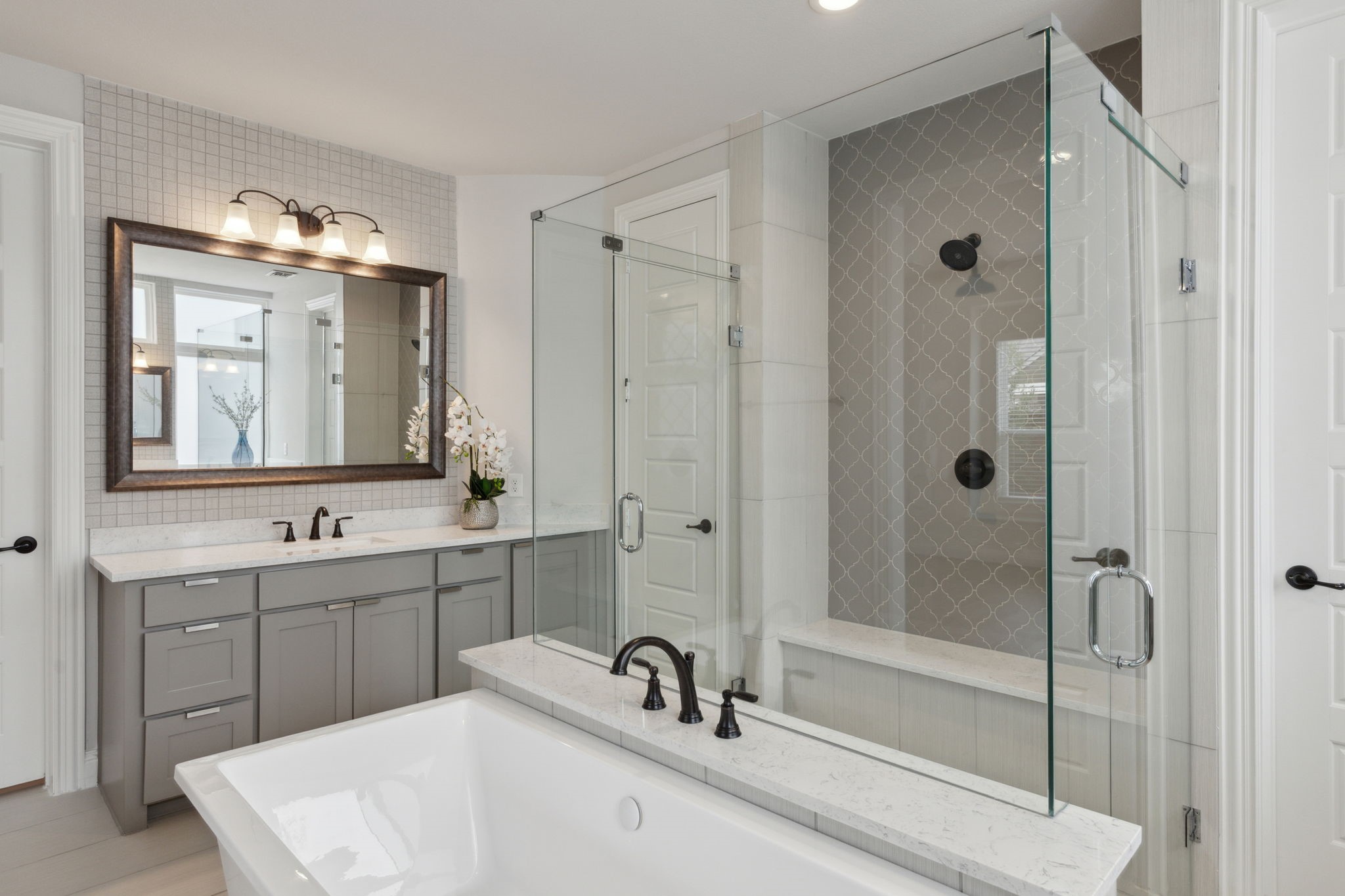 1609 Colonnade Court