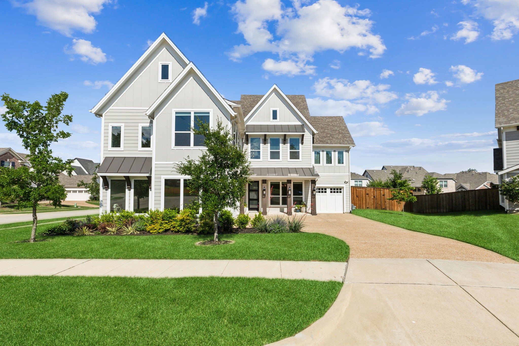 1609 Colonnade Court