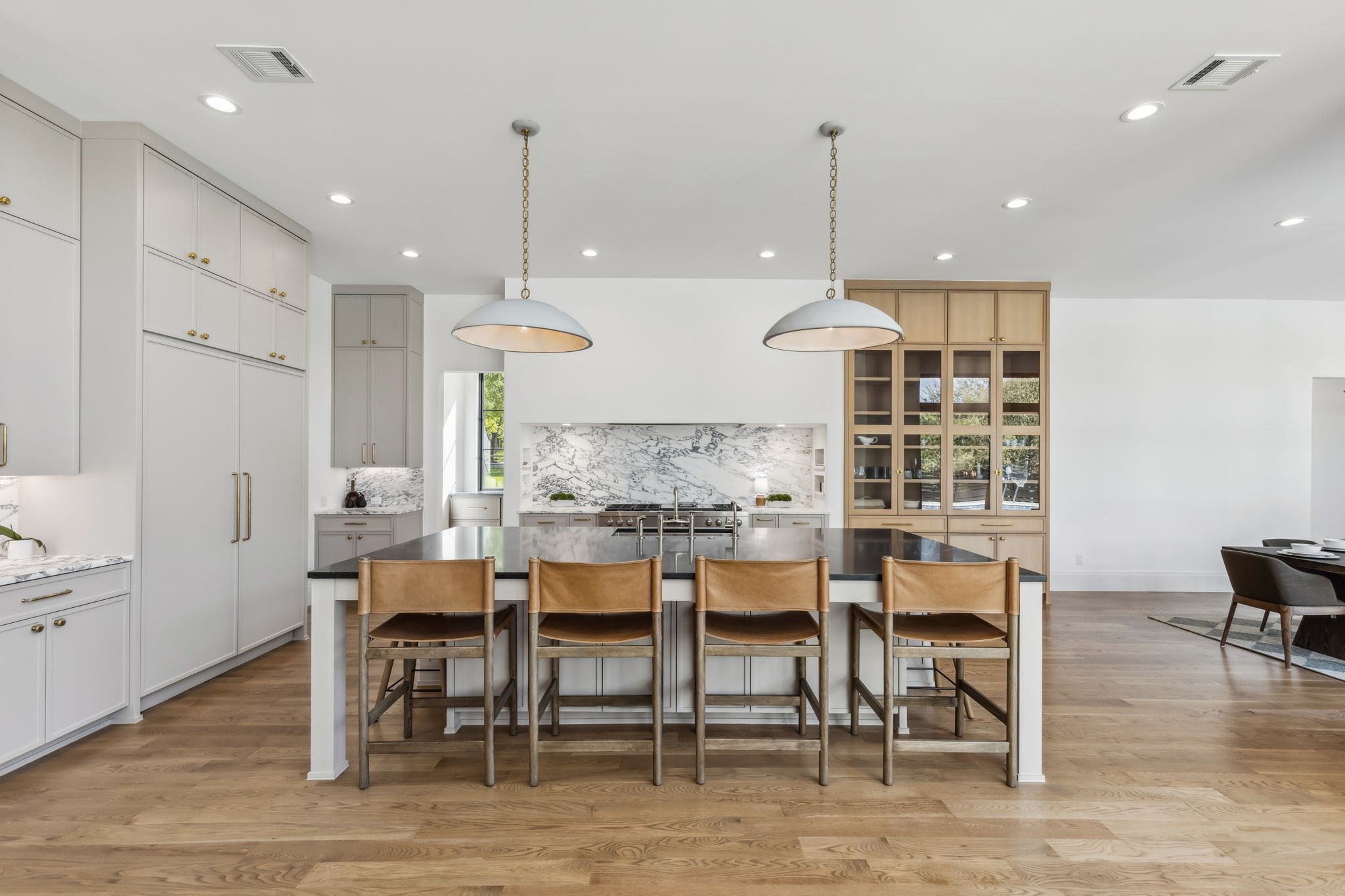 1817 Creekview Court
