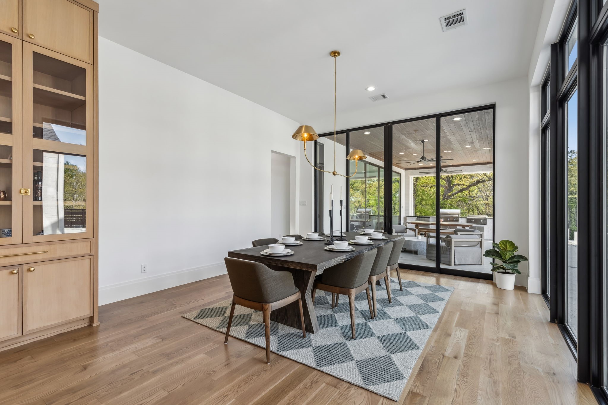 1817 Creekview Court
