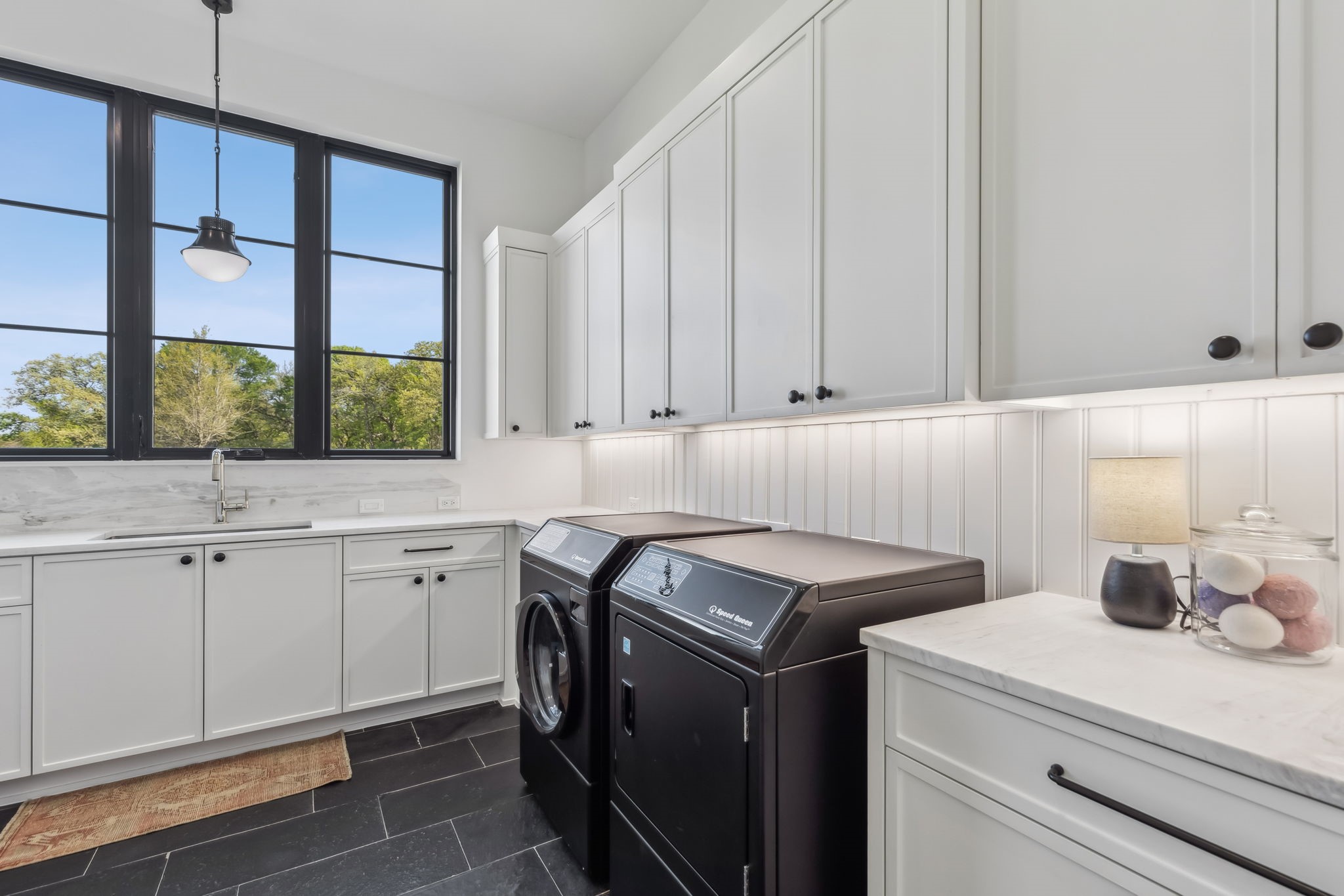 1817 Creekview Court