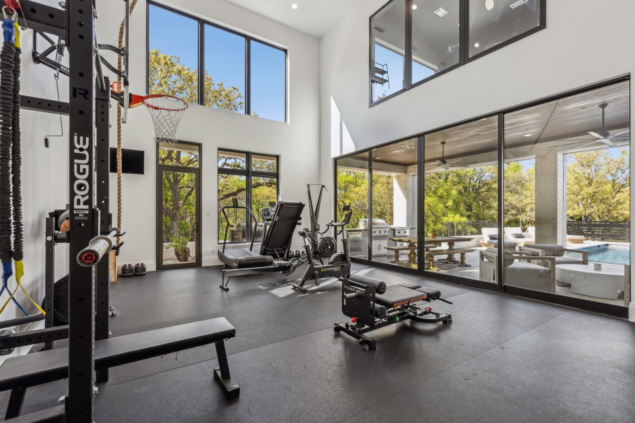 1817 Creekview Court