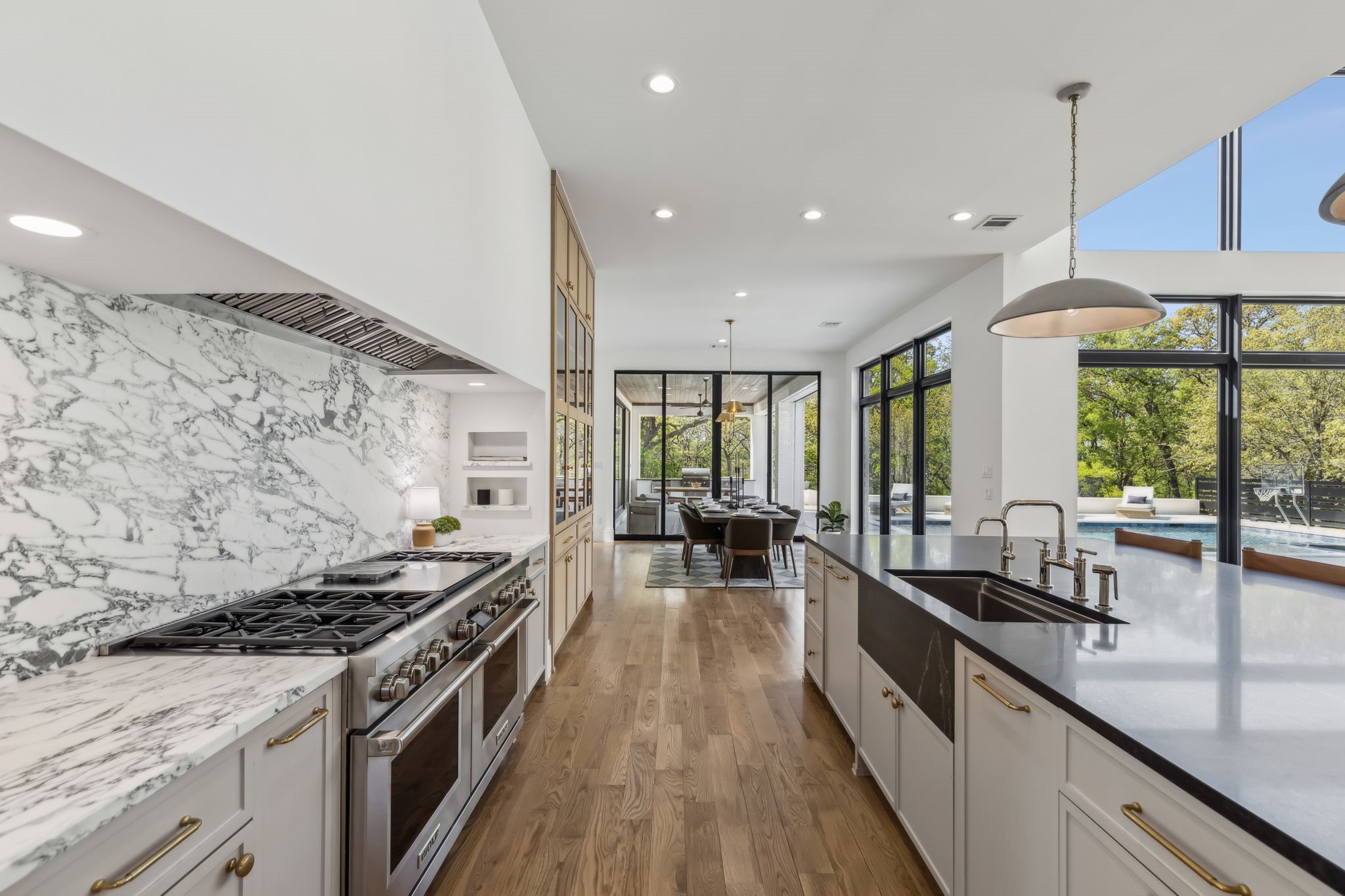1817 Creekview Court