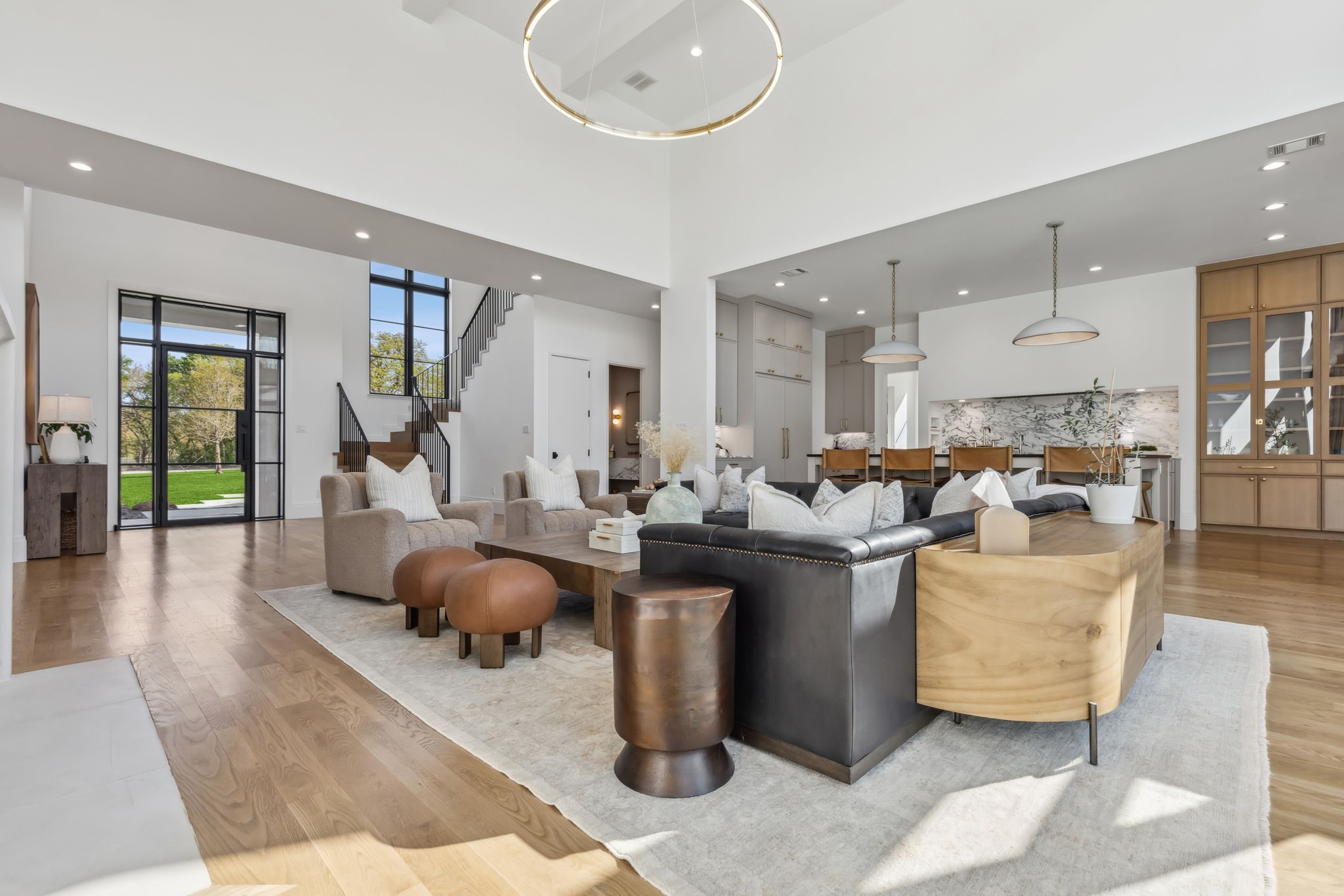 1817 Creekview Court