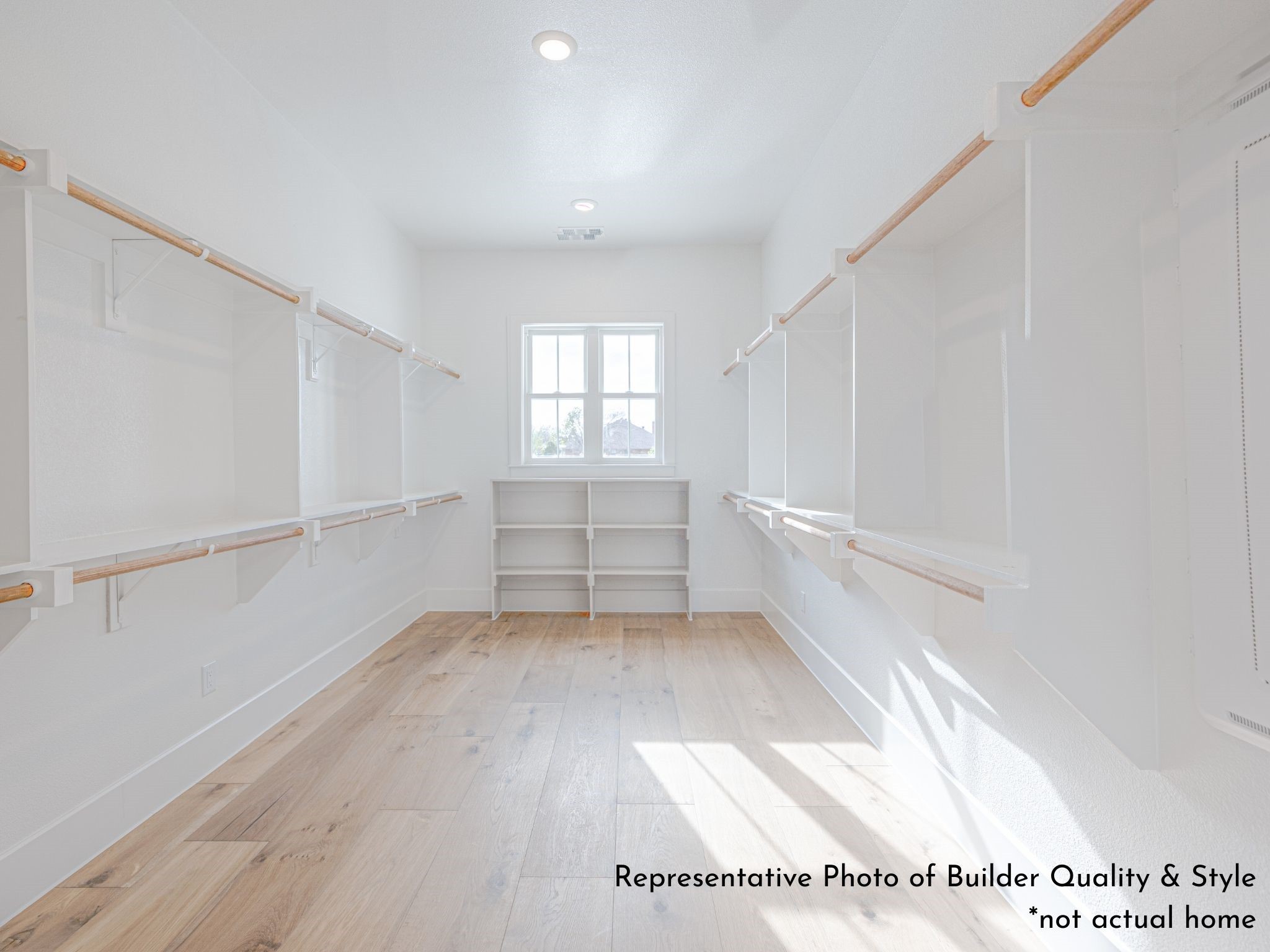 711 Hummingbird Lane