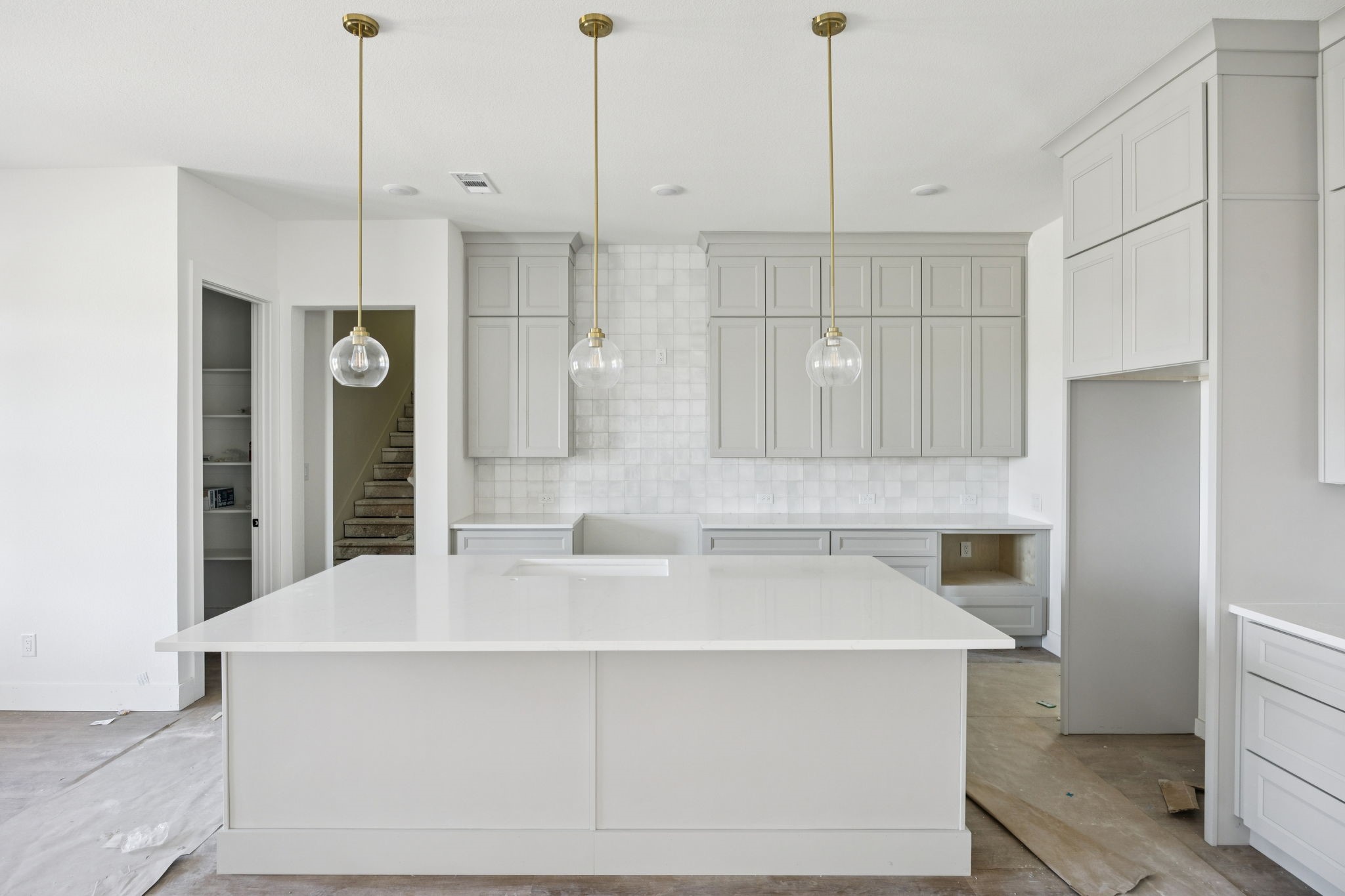 711 Hummingbird Lane