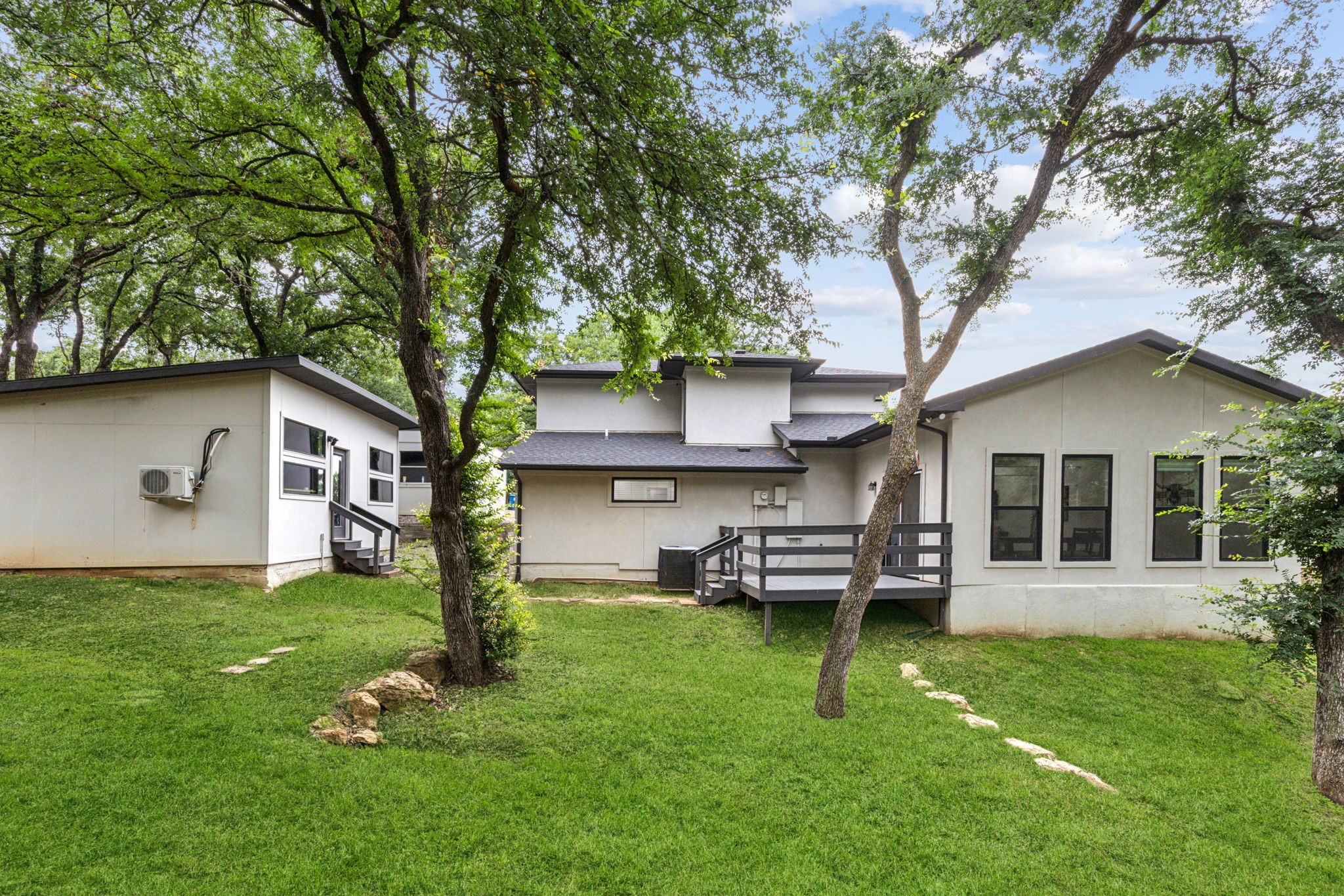9132 Choctaw Trail