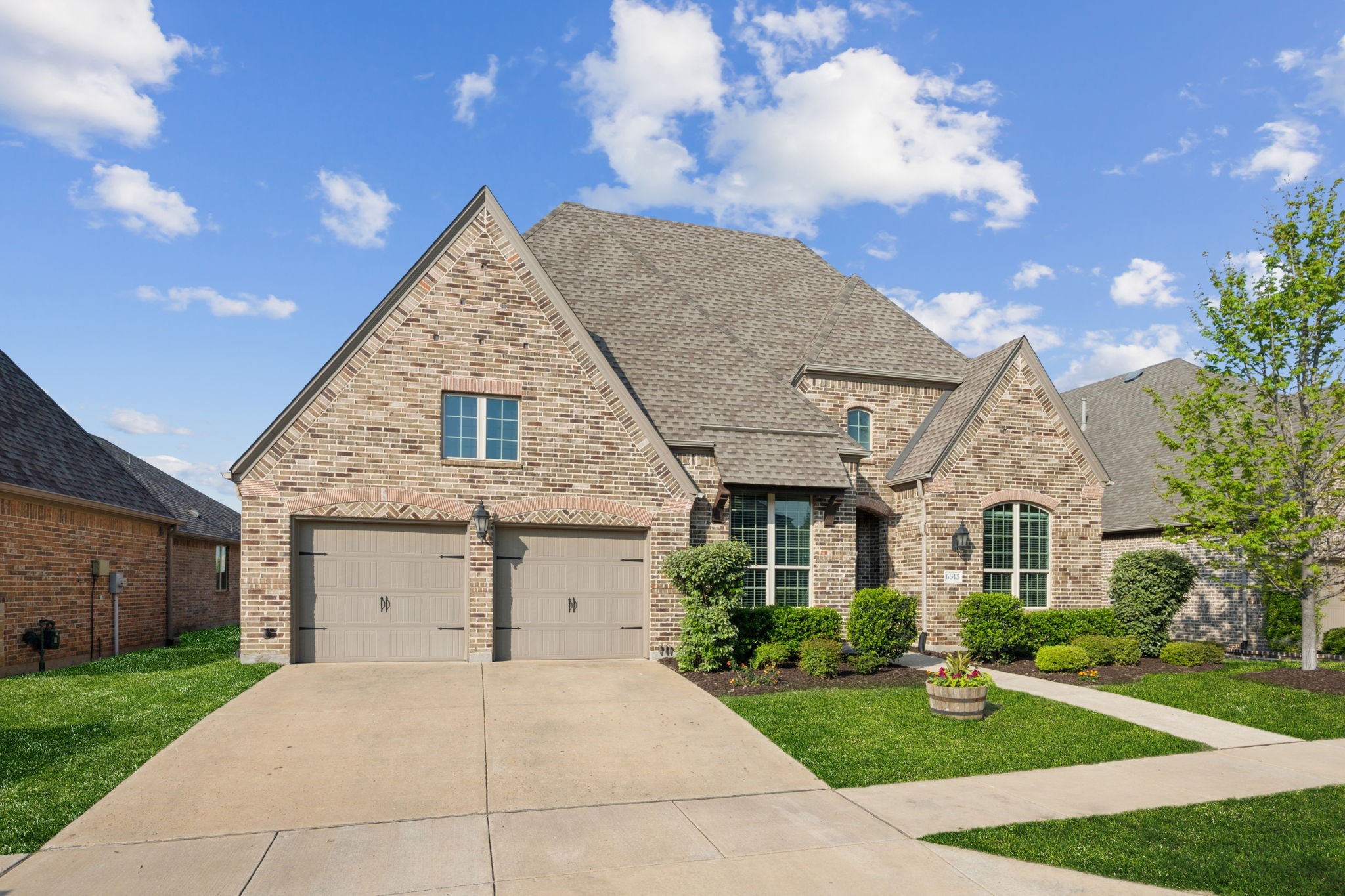 6313 Savannah Oak Trail