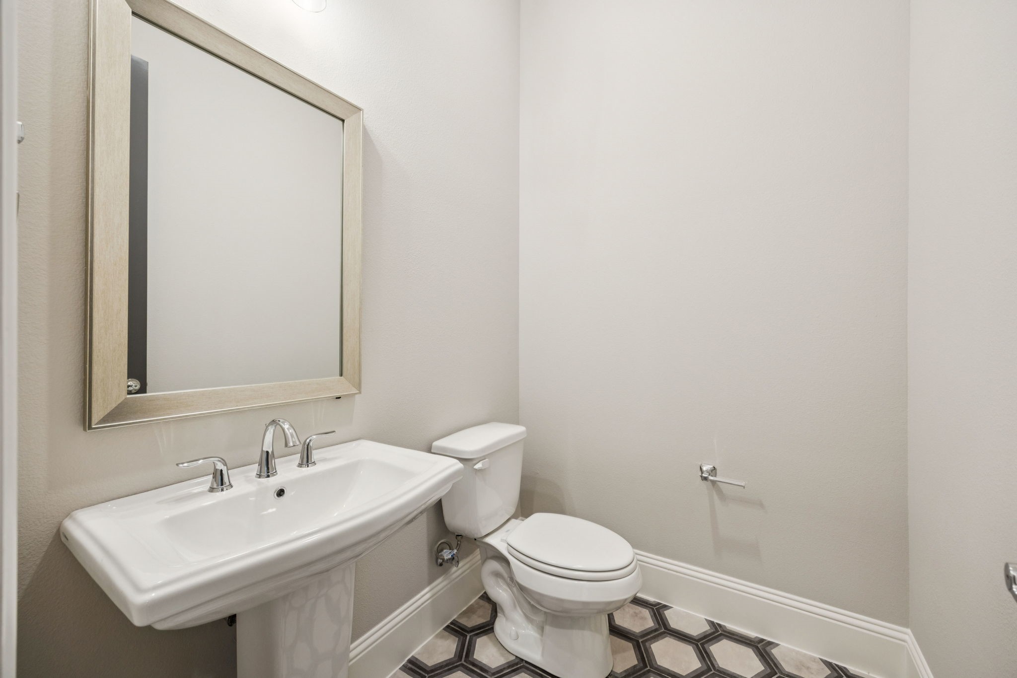 305 Sunset Lane 102