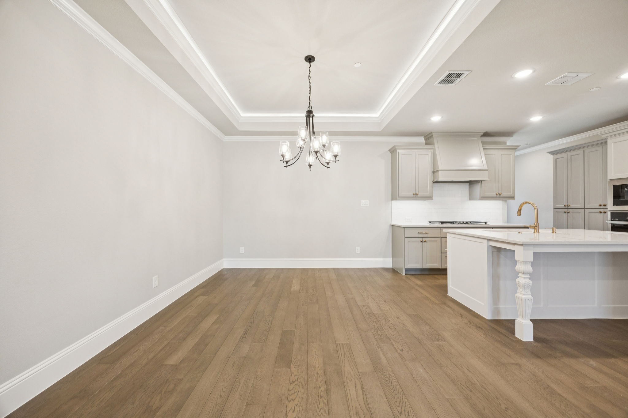 305 Sunset Lane 103