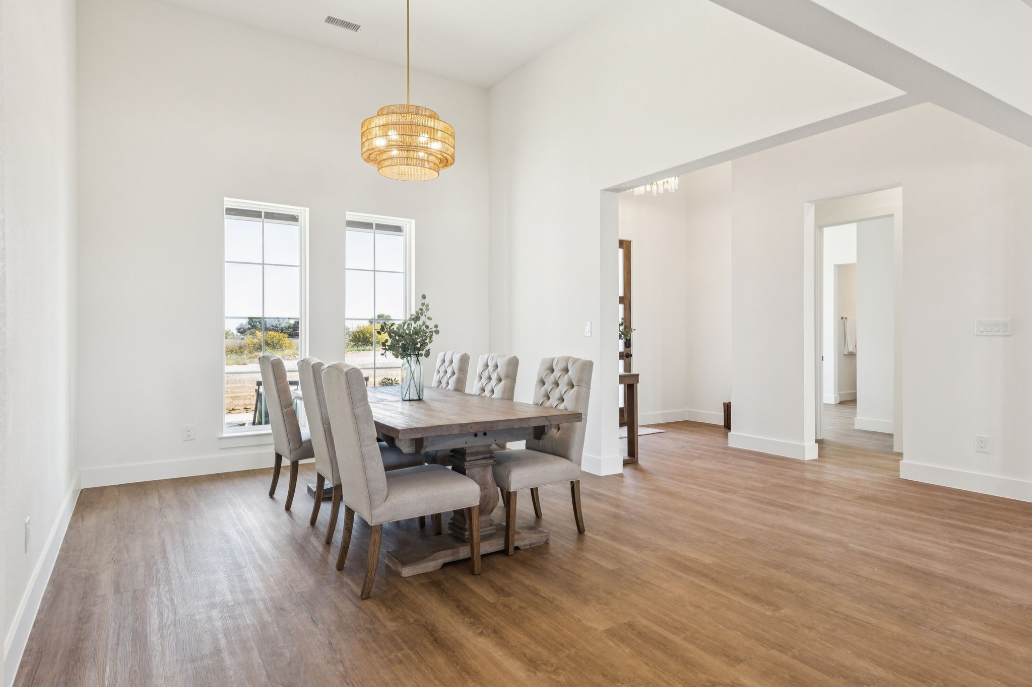 711 Hummingbird Lane