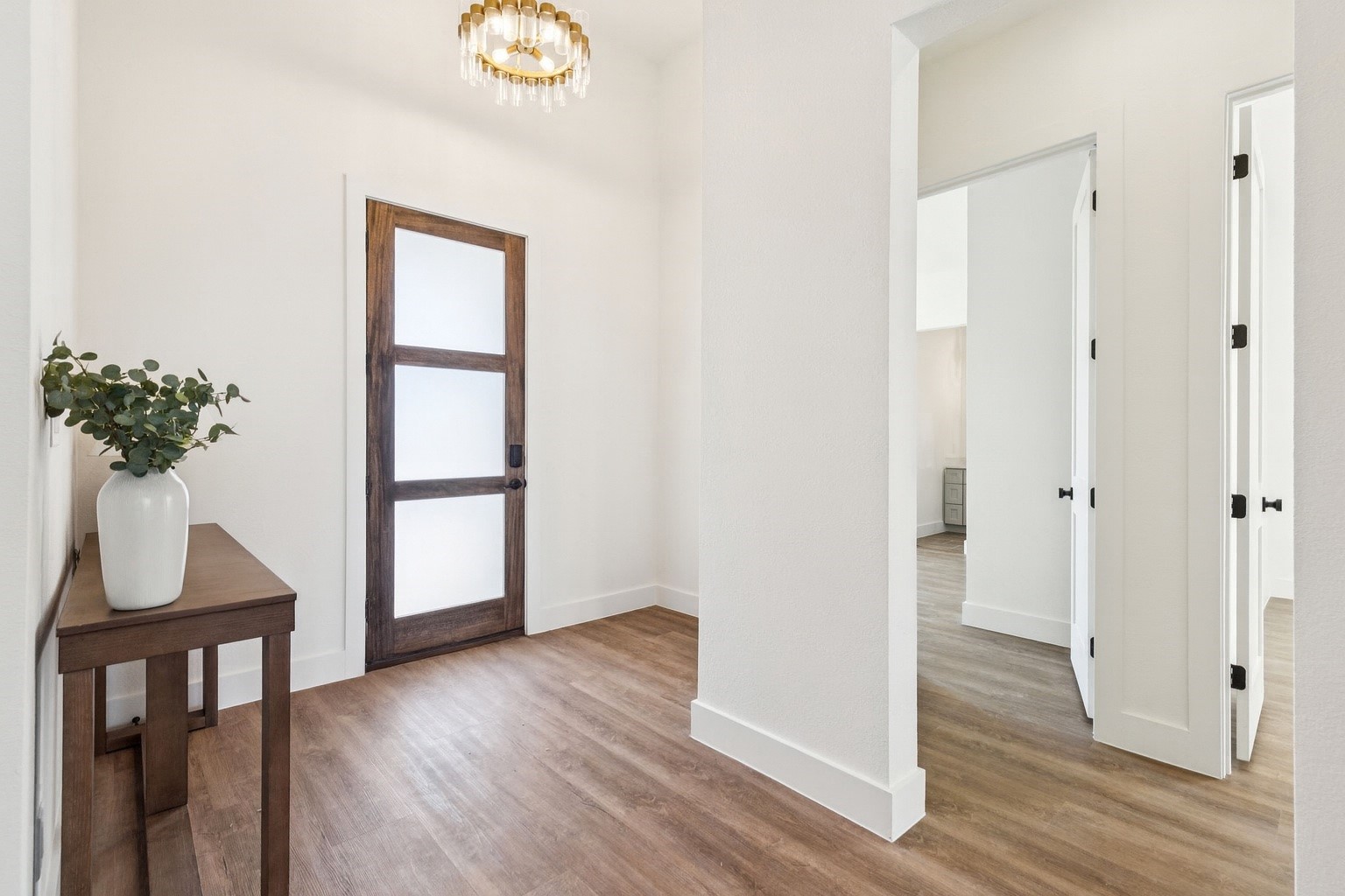 711 Hummingbird Lane