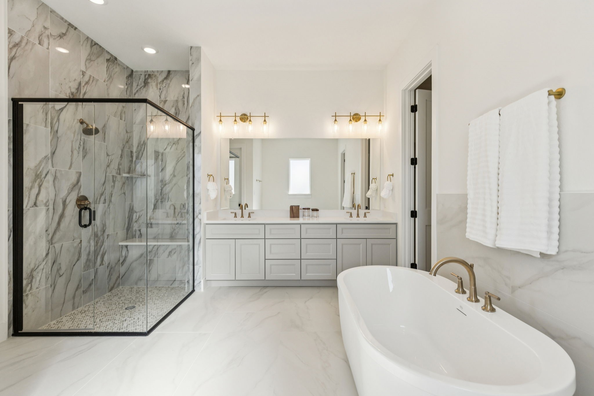 711 Hummingbird Lane