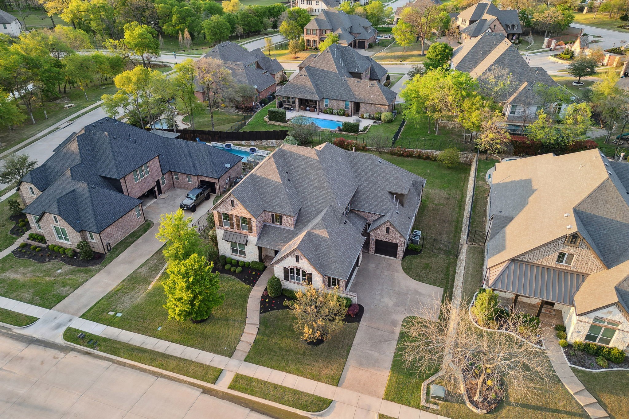 3 Hale Court